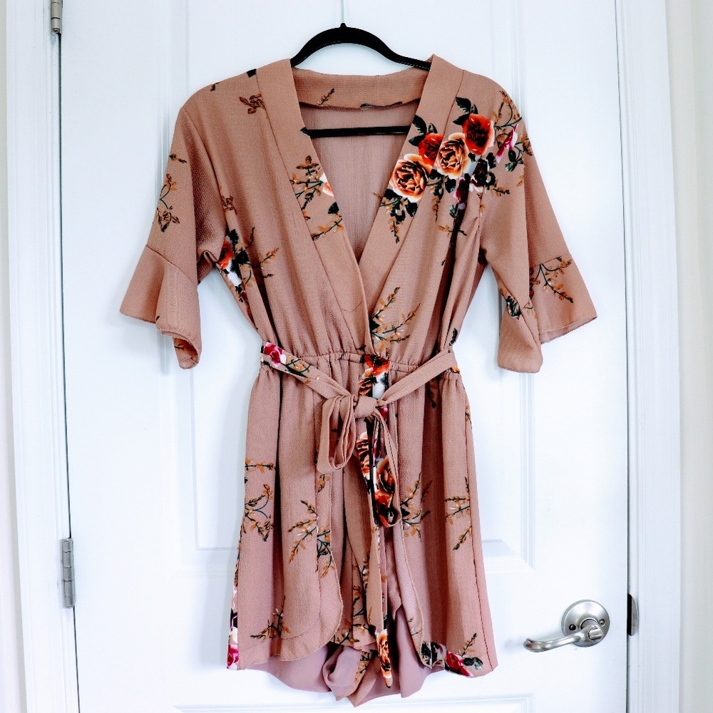 Tan floral kimono style romper L